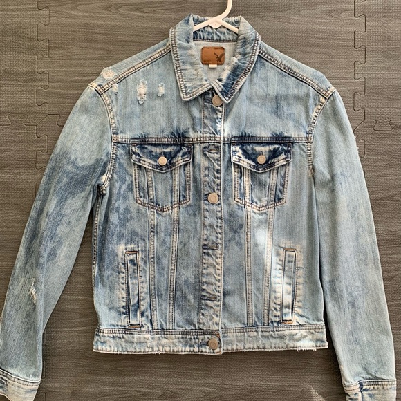 American Eagle Outfitters Denim jacket worn few times in great condition - Picture 2 of 4